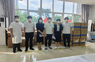 守望相助 風(fēng)雨共擔(dān)！燕達(dá)醫(yī)院捐贈(zèng)防疫物資助力社區(qū)疫情防控